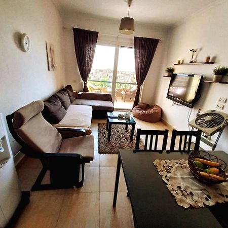 Chalet Marina Wadi Degla Families Only Pool View 2Nd Floor 6 Adults ไอน์ ซกนา ภายนอก รูปภาพ