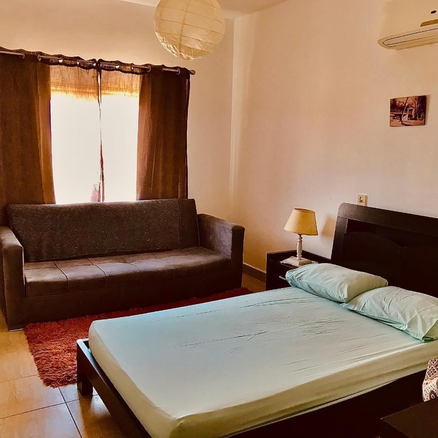 Chalet Marina Wadi Degla Families Only Pool View 2Nd Floor 6 Adults ไอน์ ซกนา ภายนอก รูปภาพ
