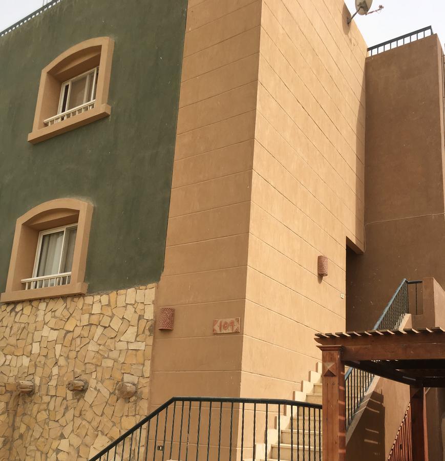 Chalet Marina Wadi Degla Families Only Pool View 2Nd Floor 6 Adults ไอน์ ซกนา ภายนอก รูปภาพ